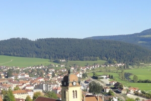 wvue-Morteau-et-église-600x600